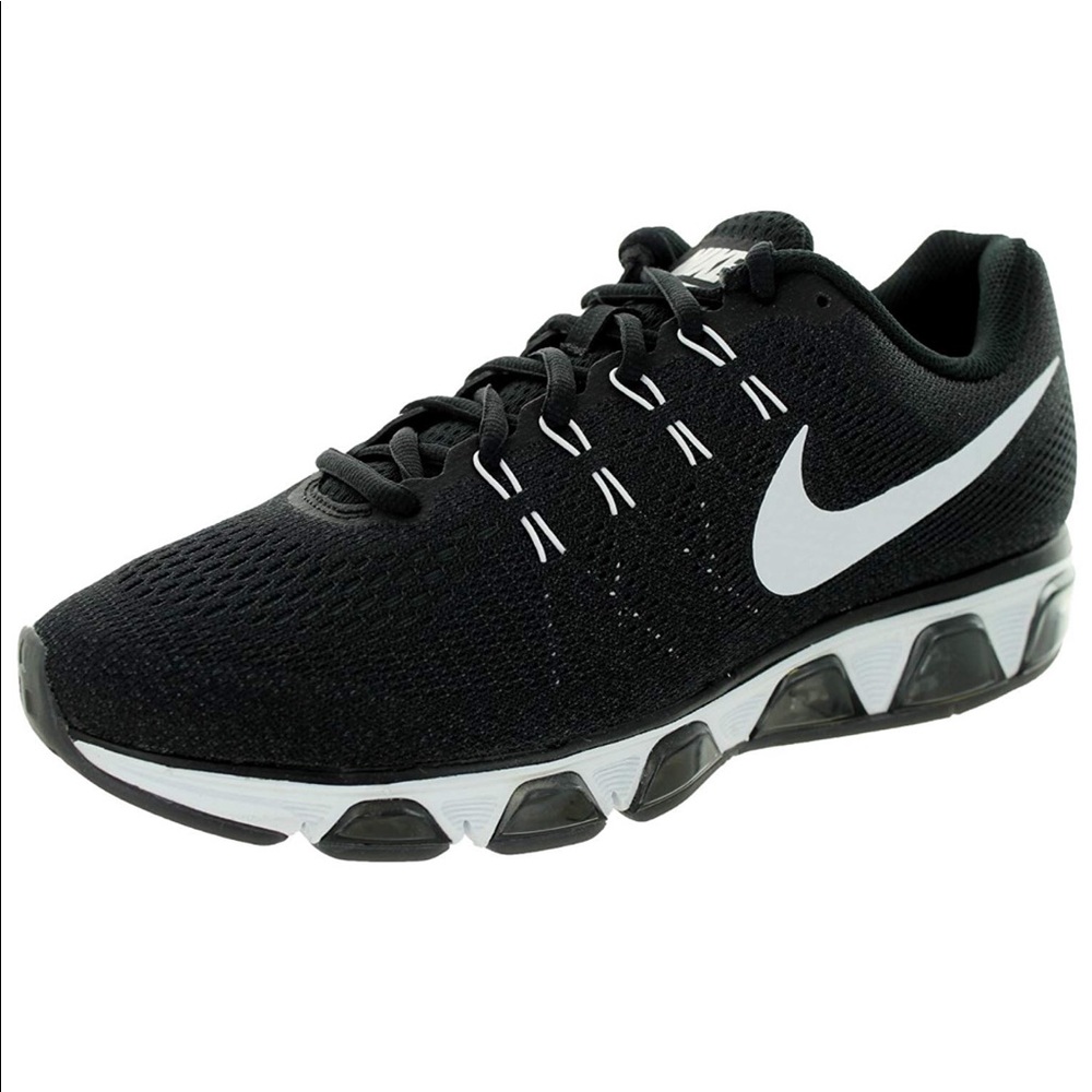 Nike Tailwind 8
